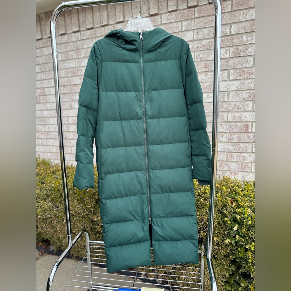 CoS Women's Green Cocoon like long Puffer Coat